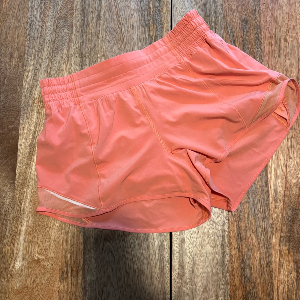 Lululemon Hotty Hot High-Rise Lined Short 2.5”